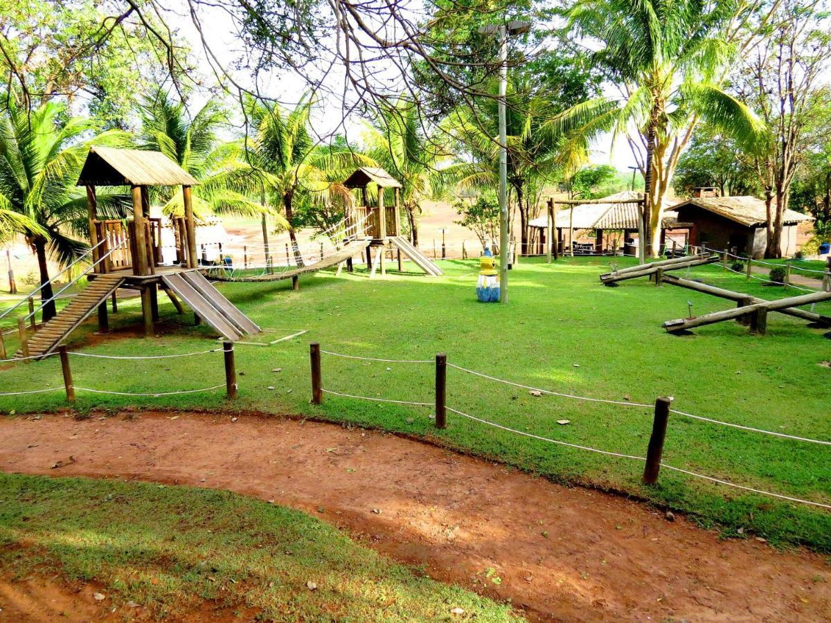 Pontal Do Lago Apartamentos Para Temporada Калдас-Новас Екстер'єр фото